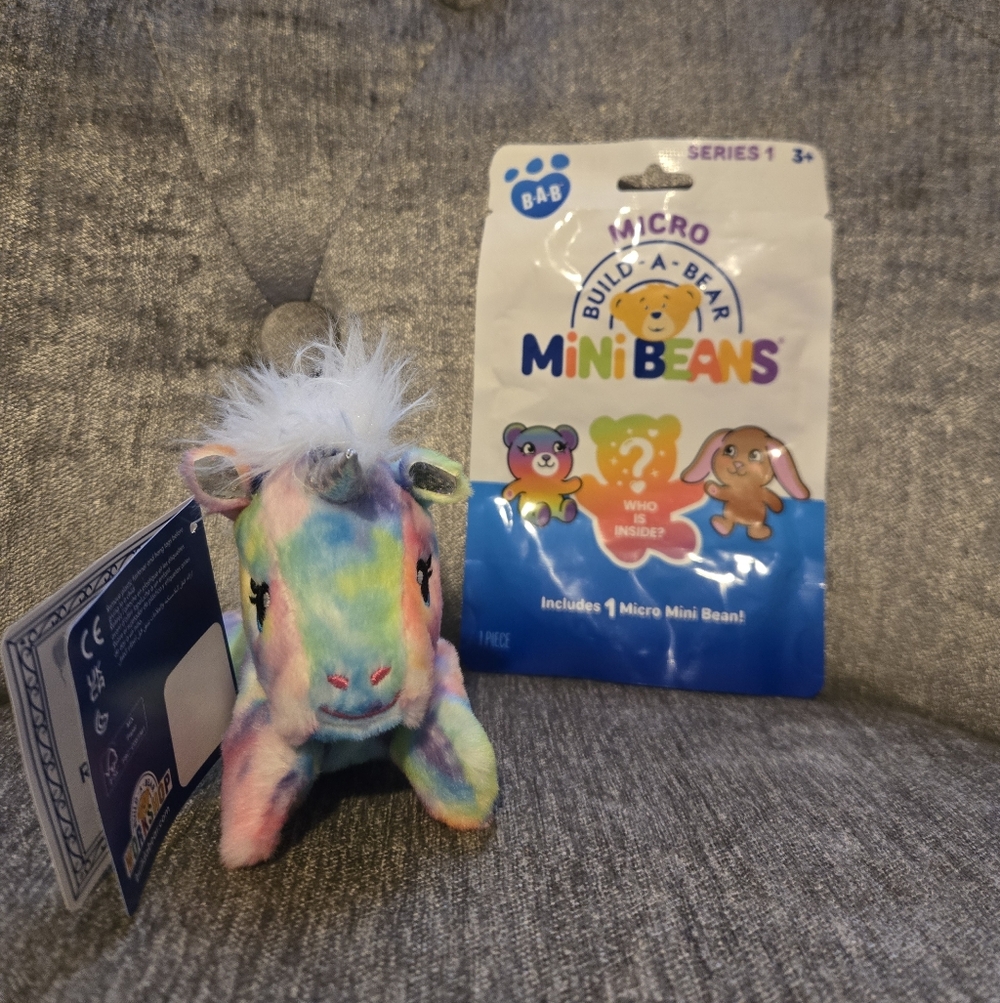 Build-a-bear Blind Bags RAINBOW UNICORN